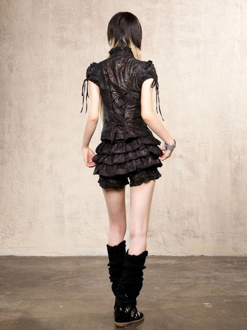 Soft beige lace ruffle skort pants for romantic Acubi coquette and Korean fashion looks