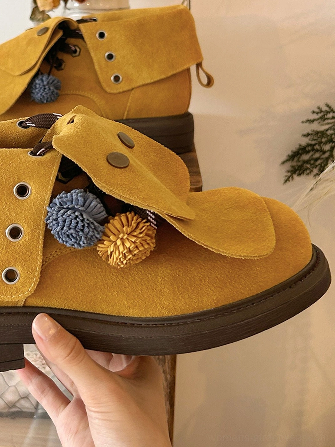 Tassel-flap suede-look lace-up ankle boots in a vintage streetwear design with braided pom-pom laces and soft plush lining