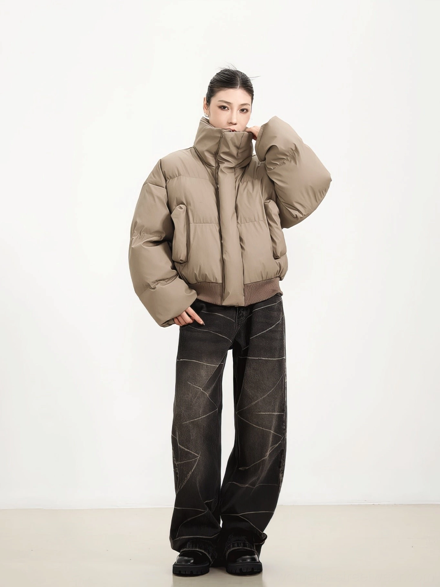 Teddy Brown relaxed oversized puffer winter jacket with high stand collar and side pockets full body streetwear outfit