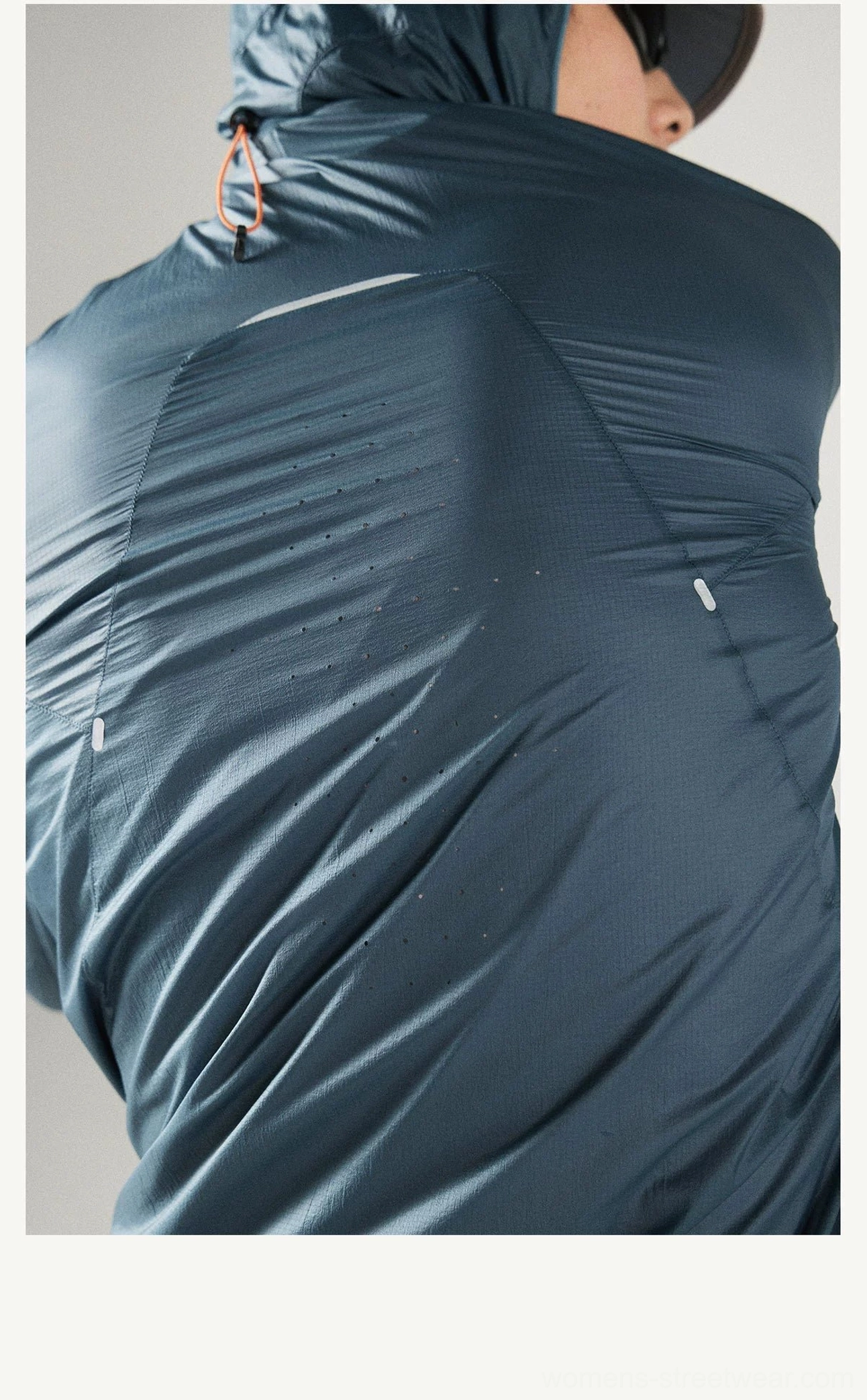 Ultra-light UV protection windbreaker jacket with hood in a modern outdoor streetwear design