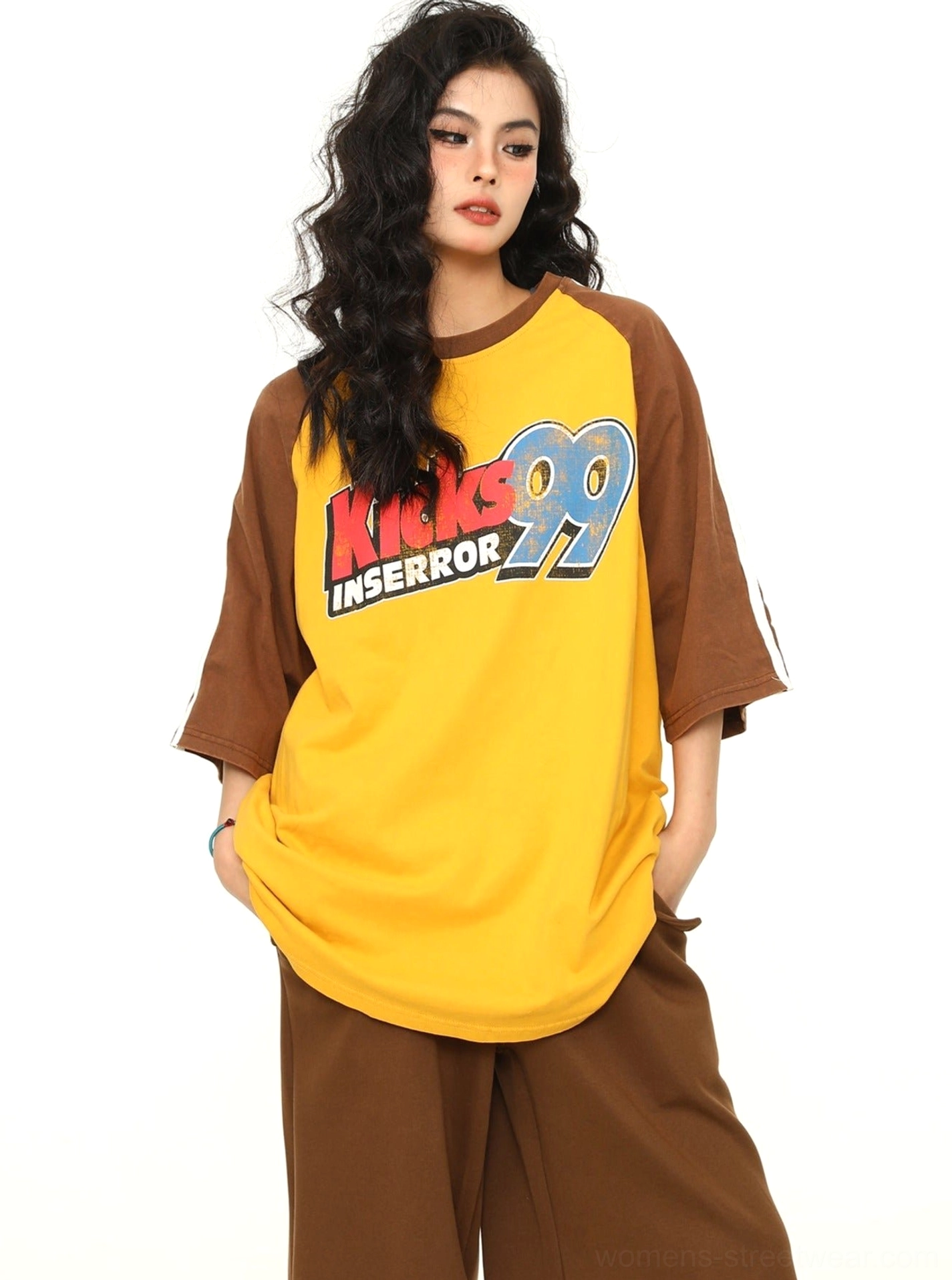 Varsity graphic T-shirt with relaxed proportions and baseball-inspired streetwear design details