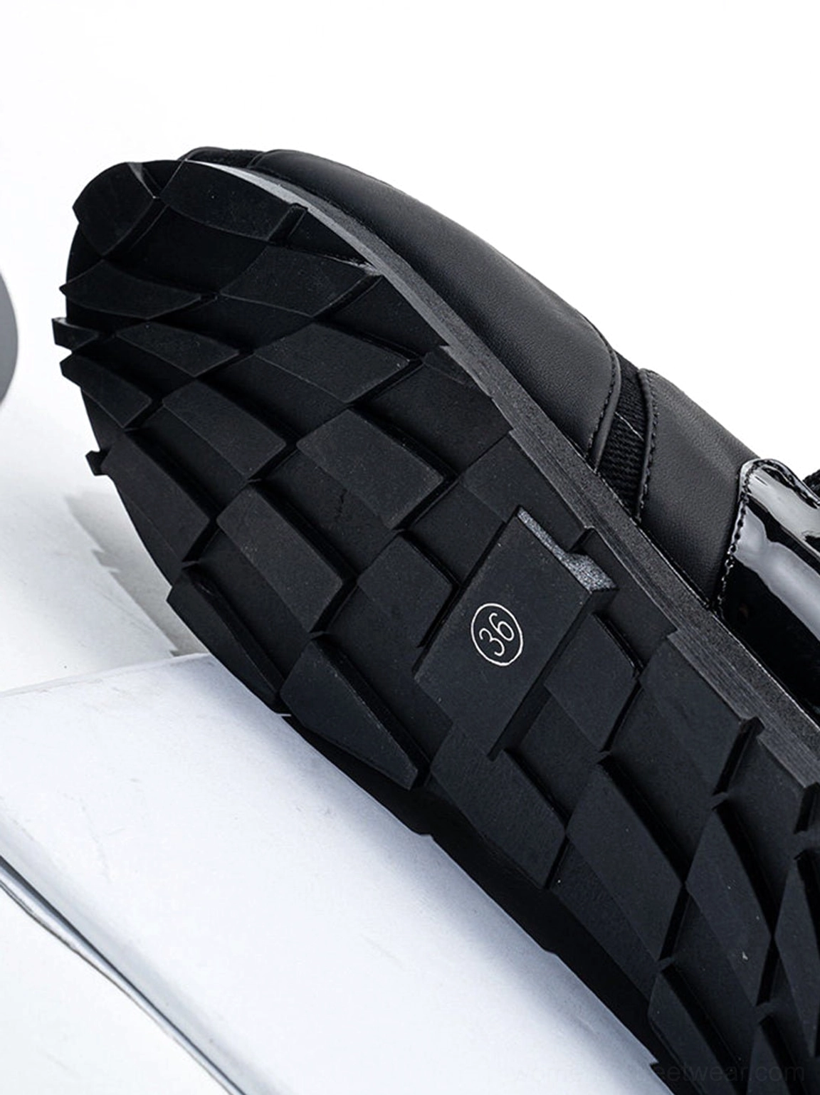 Sport ballet Mary Jane sneakers with adjustable wide hook-and-loop strap detail