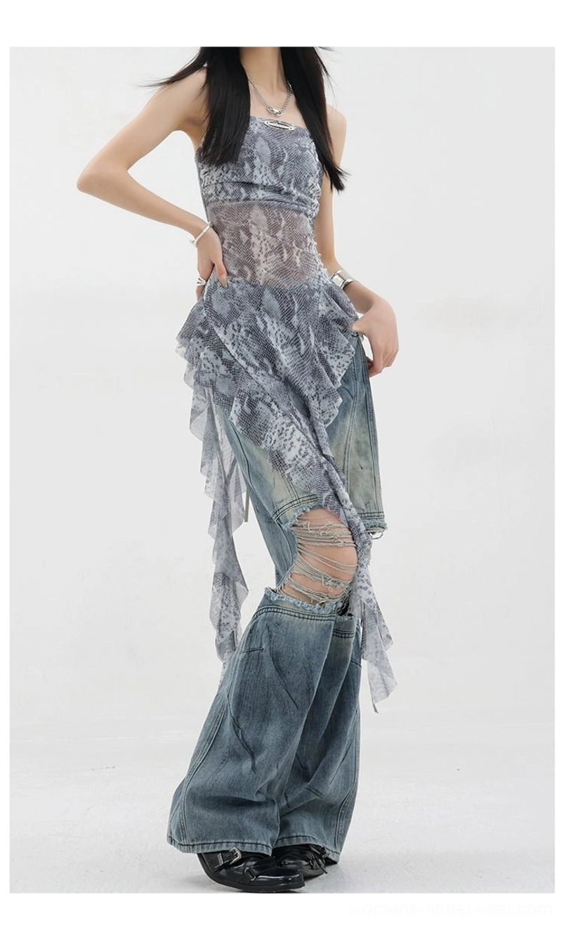 Vintage distressed wide-leg jeans casual everyday styling example showing relaxed approach to wearing jeans with minimal accessories for authentic street style