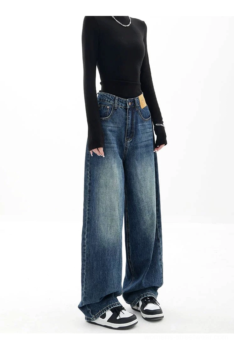 Vintage wash high-waist loose straight-leg floor-length jeans relaxed high-rise silhouette image
