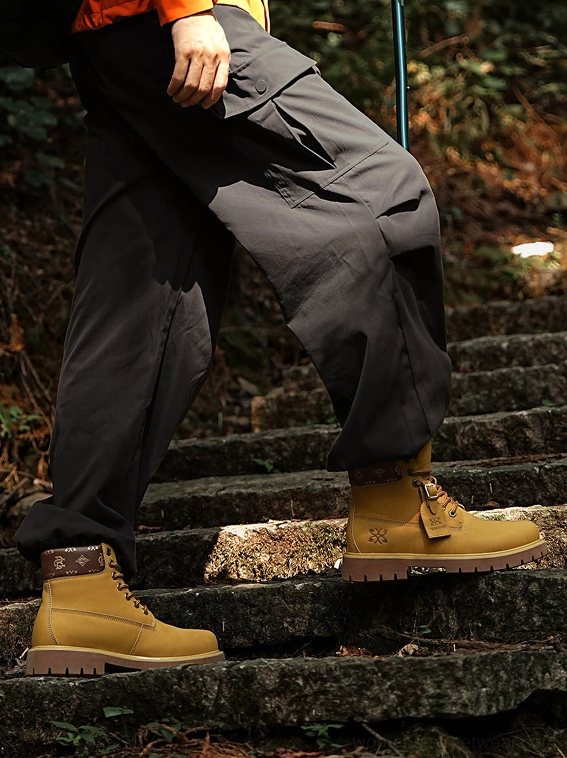 Wheat contrast-stitch lug sole work boots product detail view 14