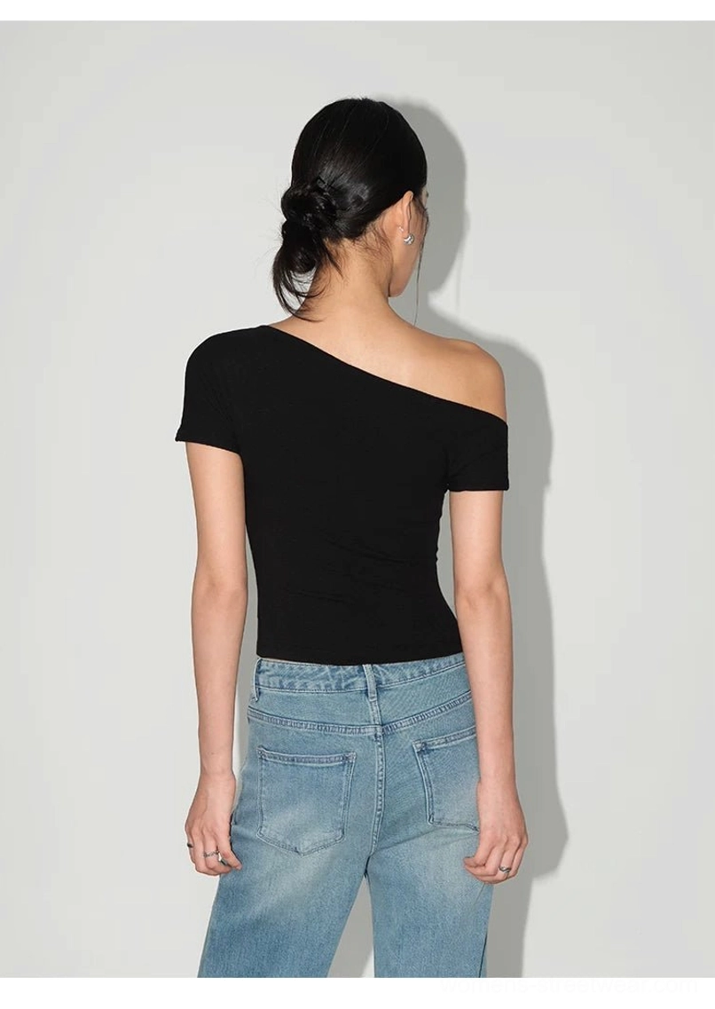 Women's asymmetric one-shoulder streetwear top with refined collarbone detail and a fitted short-sleeve shape