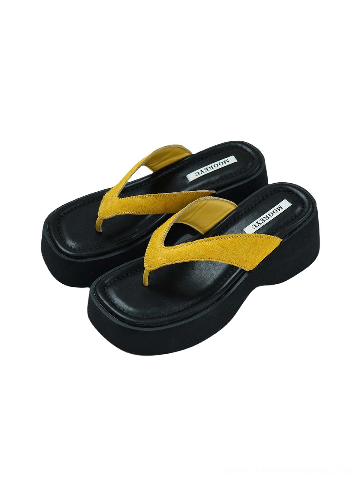 Women's chunky platform flip-flops with wide thong strap for Korean streetwear styling