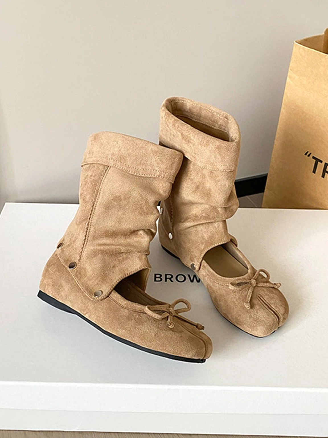 Women’s convertible tabi ballet sandal boots in streetwear styling with detachable slouchy studded shaft