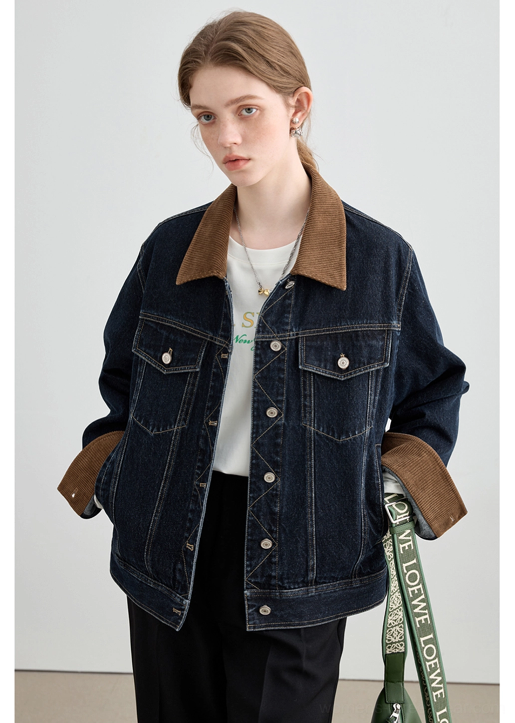 Versatile women’s denim jacket for Y2K, Acubi, Korean streetwear, and everyday casual layering