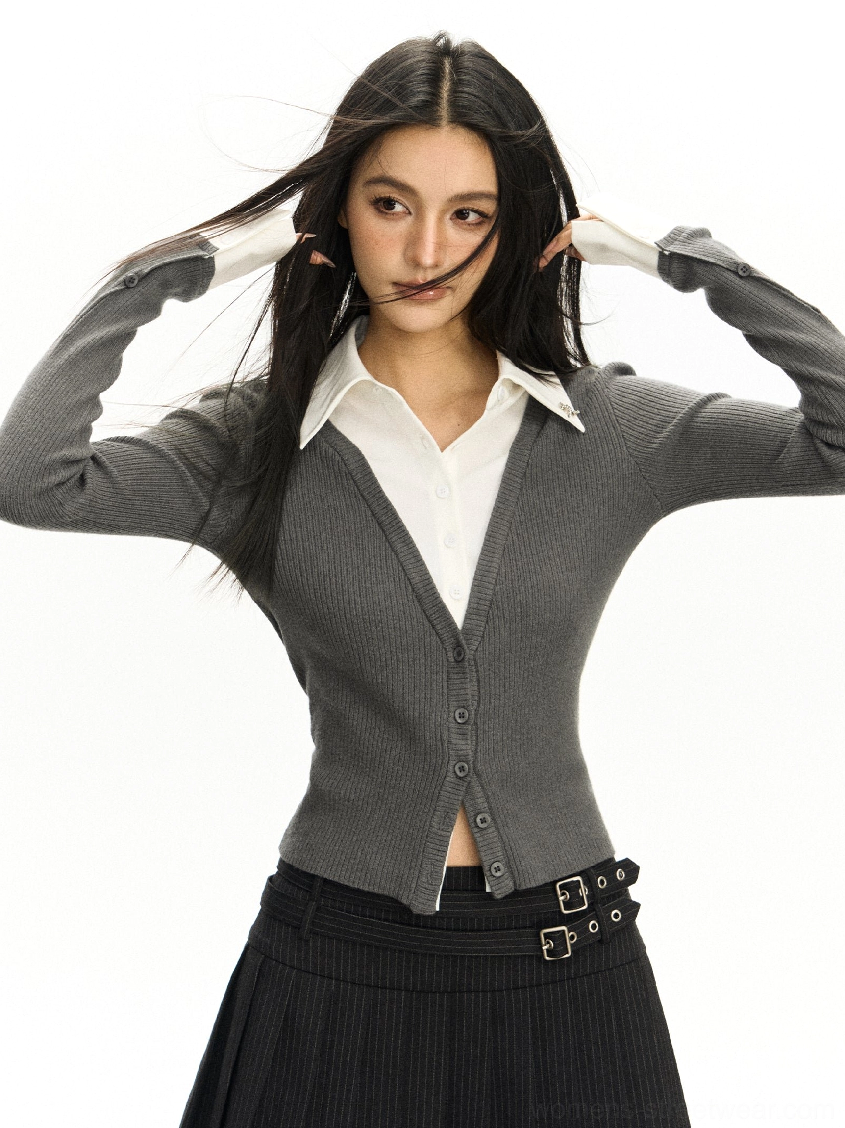 Fitted women's V-neck ribbed cardigan with cropped curved hem faux shirt collar and textured knit detail
