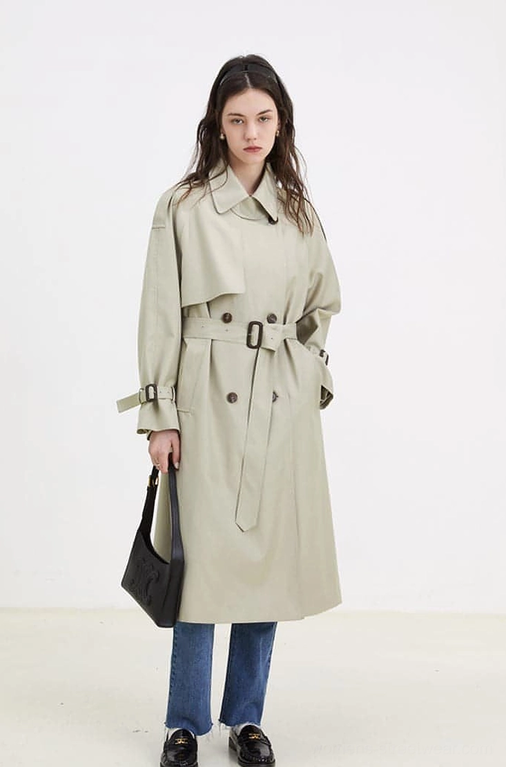 Women's oversized double-breasted melton trench coat long sleeve outerwear detail image