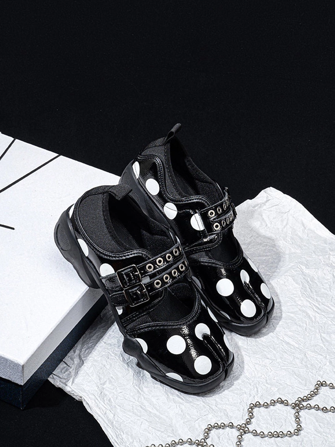 Women's polka dot split-toe Mary Jane sneakers with graphic patterned upper and buckle straps