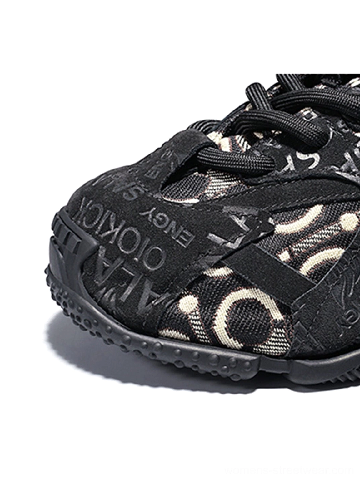 Y2K pink embroidered dad sneakers with oversized layered sole, textured upper panels and versatile Korean fashion streetwear styling