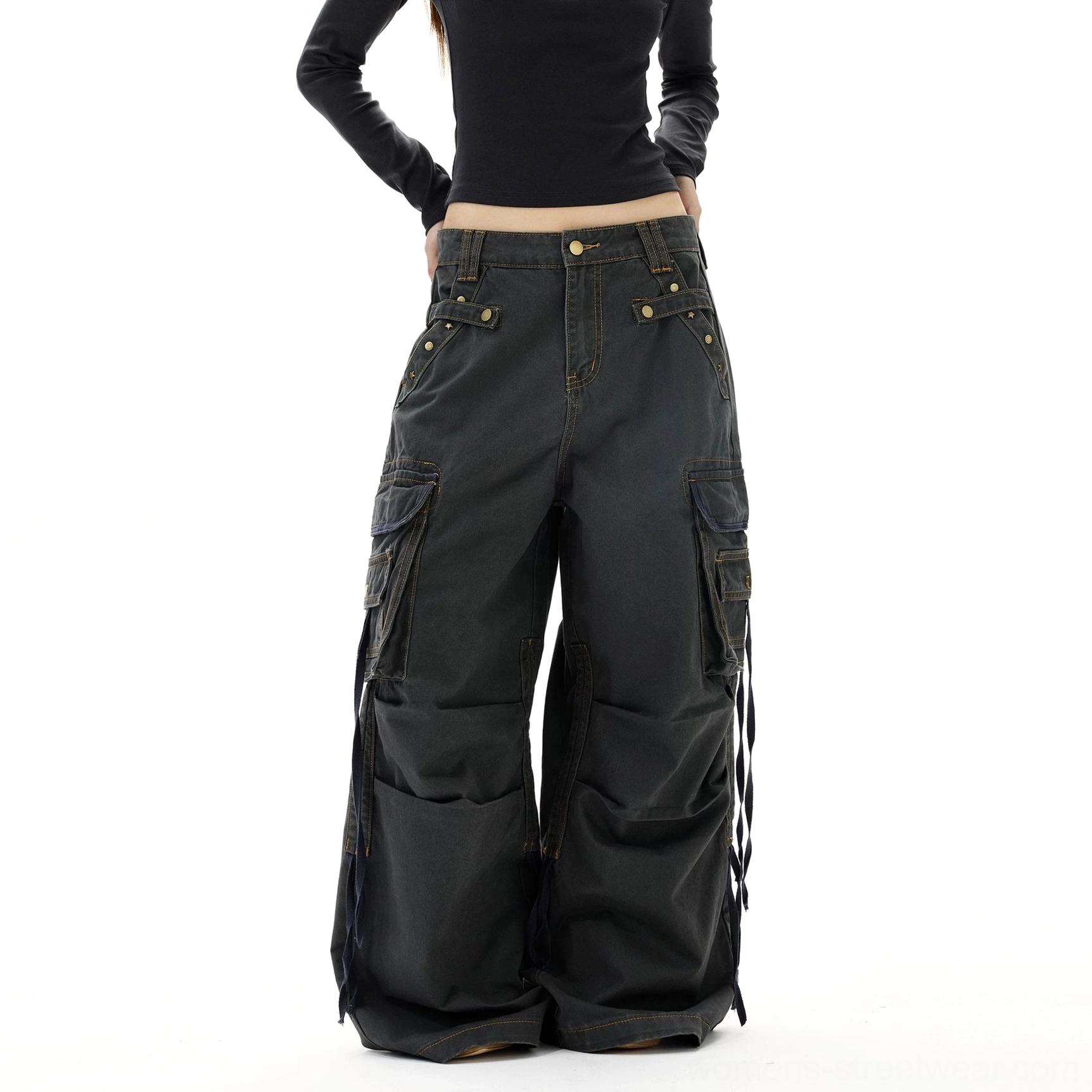Washed gray Y2K wide leg strap cargo jeans with low rise waist oversized pockets and long baggy legs