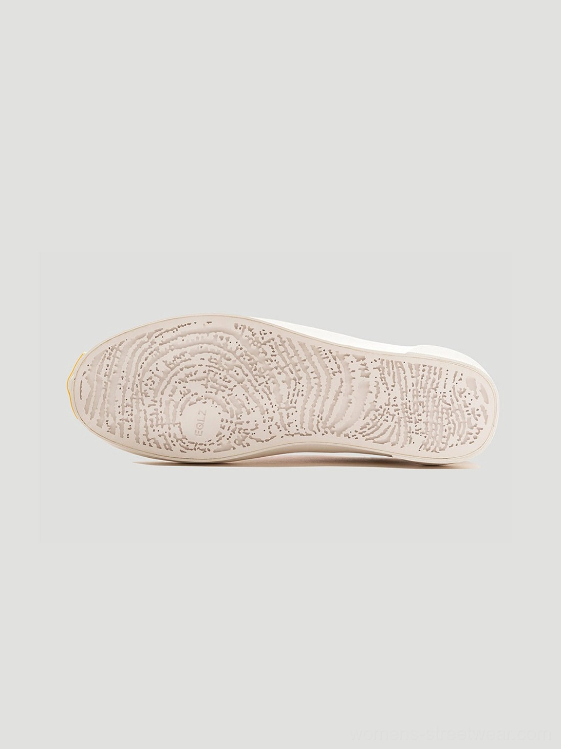 Statement yellow abstract print skate shoes for Y2K fashion, Acubi outfits, and expressive streetwear
